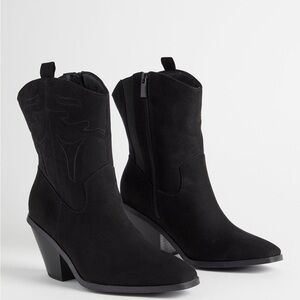 Torrid Wide Width Black Western Pull on Ankle Booties